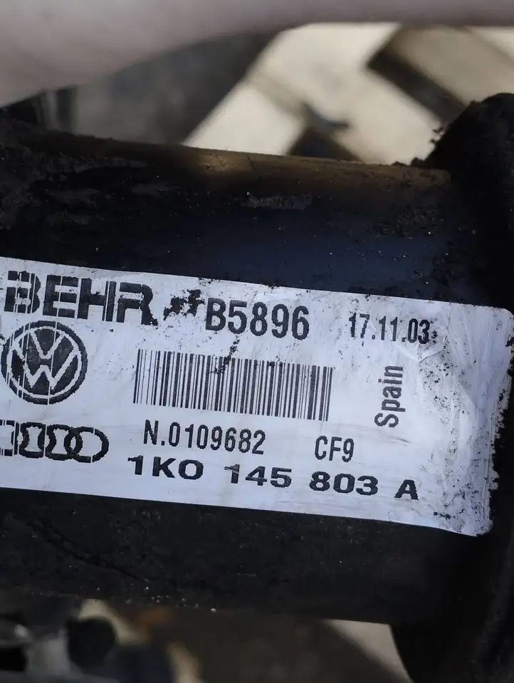 Volkswagen PASSAT B6 (2005 - 2010) 1K0145803A Интеркулер — фото 5