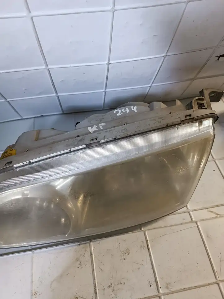 Hyundai H-1, Starex, Satellite (2007 - 2013) 010120999000 Передняя фара — фото 3