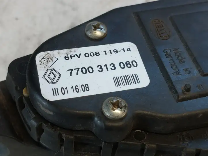 Opel Vivaro (2006 - 2014) 7700313060 Педаль акселератора — фото 2