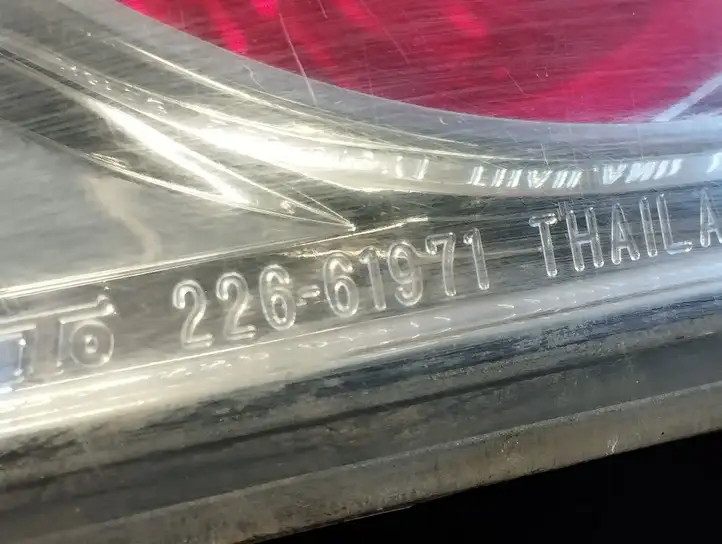 Mazda 6 (2002 - 2005) 22661971 Задний фонарь в крышке багажника — фото 2