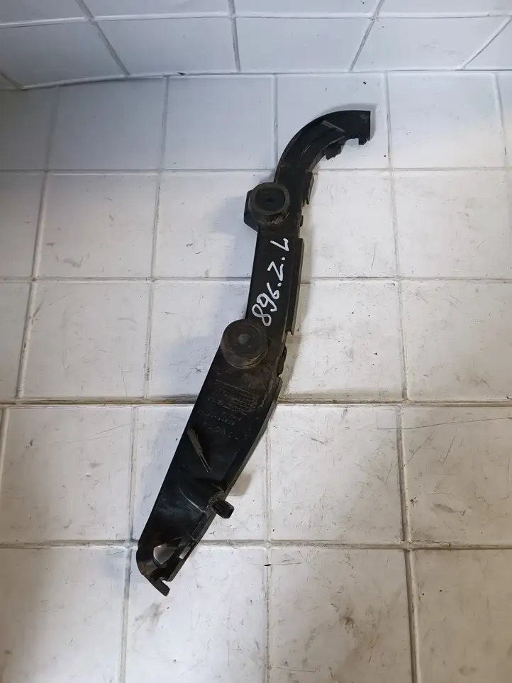 Toyota Corolla Verso AR10 (2004 - 2009) 52576 Кронштейн заднего бампера — фото 1