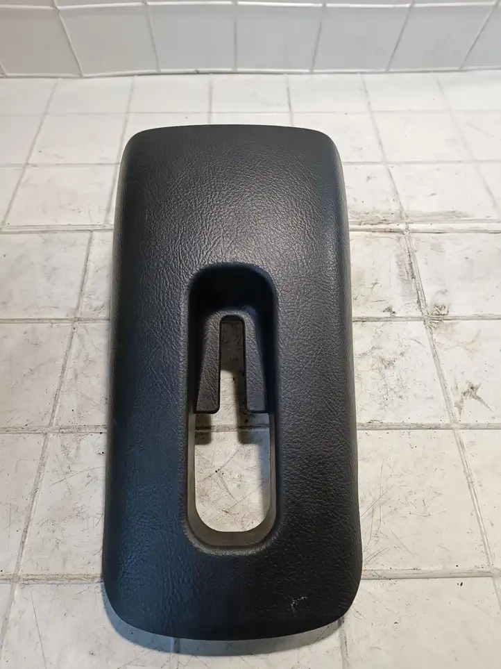 Toyota Corolla Verso AR10 (2004 - 2009) Оплётка рулевого колеса — фото 1
