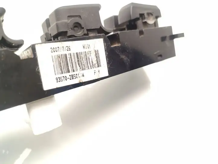Hyundai Santa Fe (2005 - 2009) 93570-2B500 Блок кнопок стеклоподъемников — фото 6