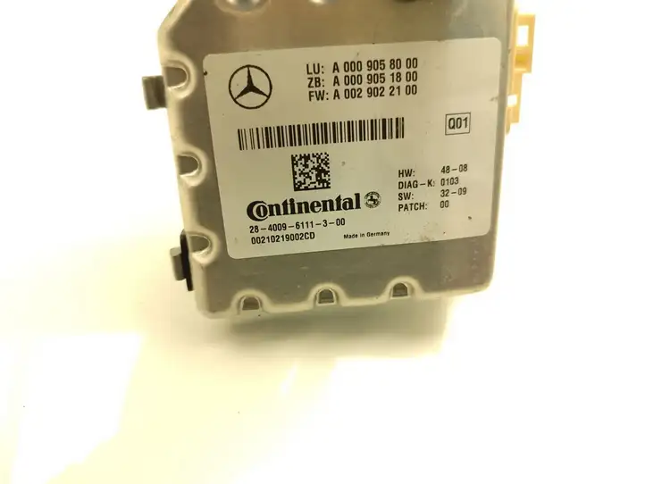 Mercedes-Benz E W212 (2009 - 2016) A0009058000 Камера в лобовом стекле — фото 6