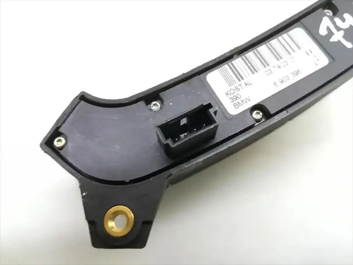 BMW X3 E83 (2003 - 2010) 6903396 Кнопки на рулевом колесе — фото 4