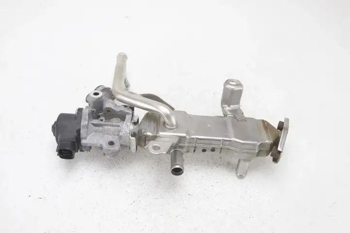 Toyota Auris E180 (2012 - 2018) 25601-37010-B Охладитель клапана EGR — фото 5