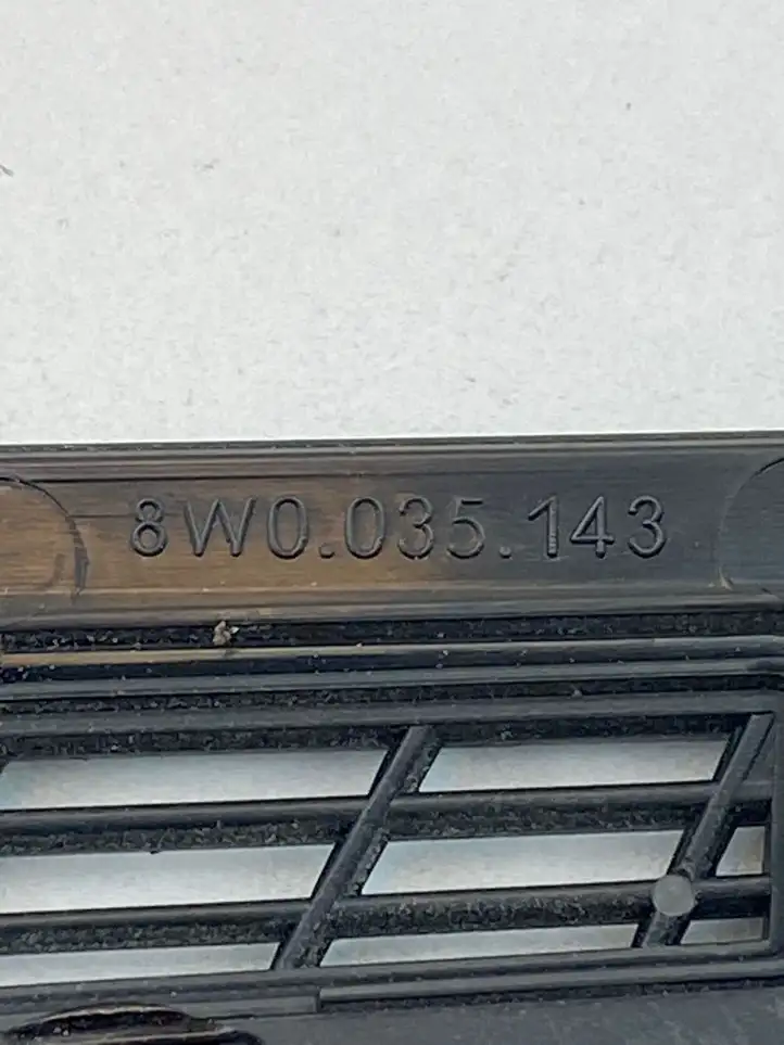 Audi A4 S4 B9 8W (2019 - ) 8W0035143 Накладка динамика передней двери — фото 6