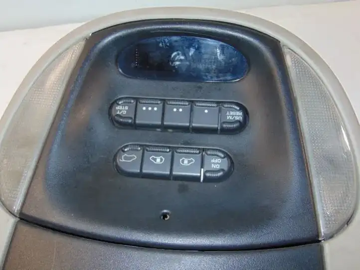 Dodge Grand Caravan (1998 - 2007) 5016287 Передняя подсветка — фото 3