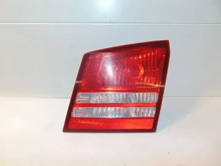 Dodge Journey (2007 - 2011) 4806368AB Задний фонарь в крышке багажника — фото 1