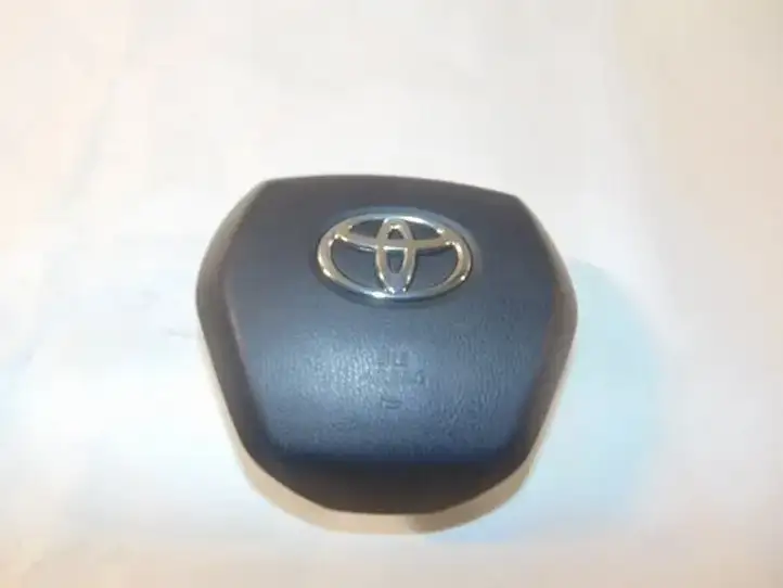 Toyota Camry VIII XV70 (2017 - 2020) 4513033650C0 Подушка безопасности руля — фото 1