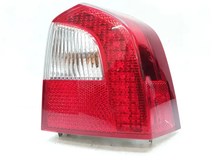 Volvo V70 (2007 - 2013) 30698984 Задний фонарь в кузове — фото 1