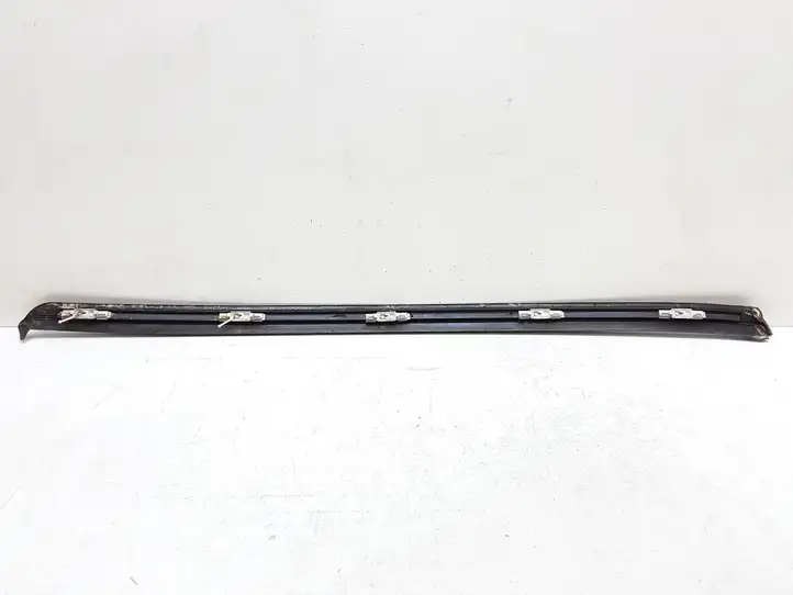 Volvo XC60 (2008 - 2013) 31297723 Накладка стоек лобового стекла — фото 2