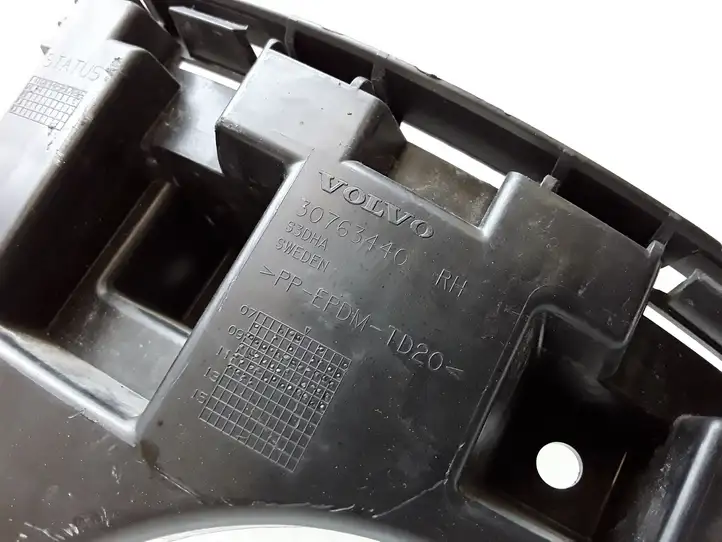 Volvo XC60 (2008 - 2013) 30763440 Кронштейн заднего бампера — фото 2