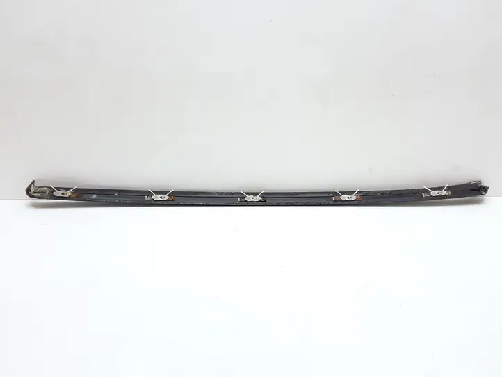 Volvo XC60 (2008 - 2013) 30784797 Накладка стоек лобового стекла — фото 2