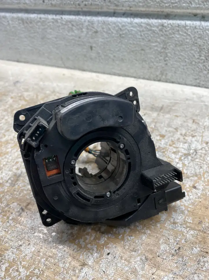 Volvo XC60 (2008 - 2013) 30669744 Контактное кольцо SRS — фото 2