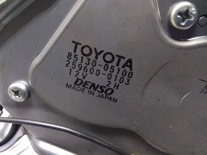 Toyota Avensis T250 (2006 - 2009) 8513005100 Двигатель стеклоочистителя заднего стекла — фото 2