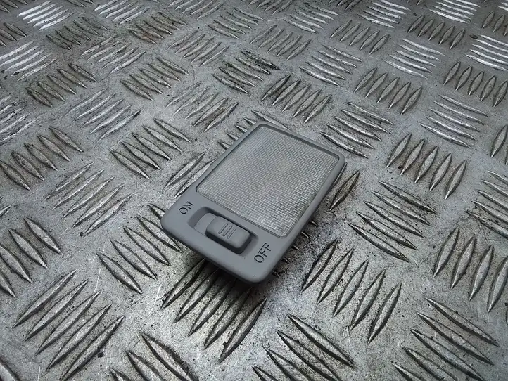 Toyota Prius (XW20) (2003 - 2009) Задняя подсветка — фото 4