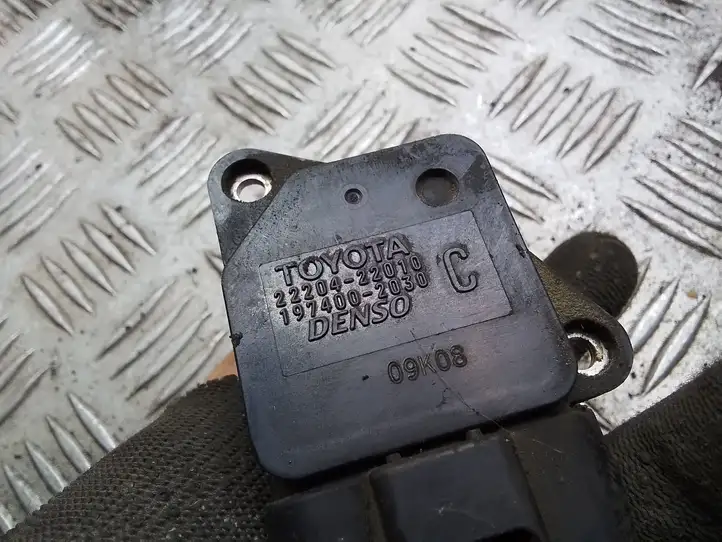 Toyota Prius (XW20) (2003 - 2009) 2220422010 Датчик массового расхода воздуха — фото 2