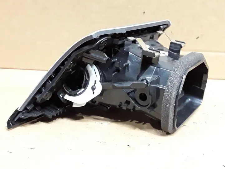BMW 3 F30 F35 F31 (2012 - 2018) 9218549 Боковой воздушный дефлектор — фото 3