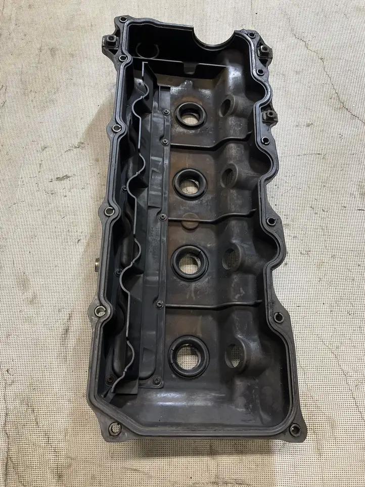 Toyota Land Cruiser (J120) (2002 - 2009) 1223830030 Крышка головки блока цилиндров — фото 3