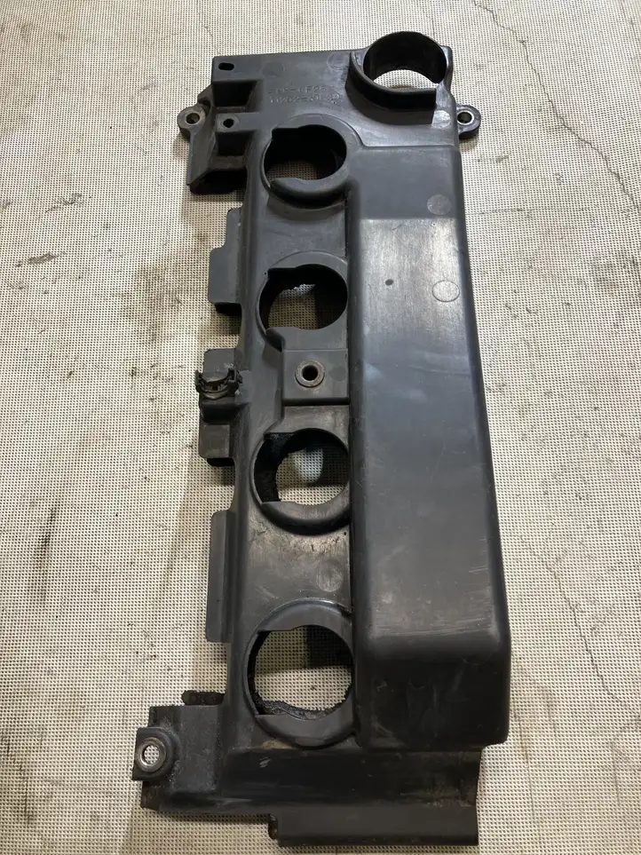 Toyota Land Cruiser (J120) (2002 - 2009) 1120230020 Крышка двигателя декоративная — фото 4
