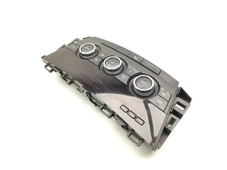 Mazda 6 (2012 - 2015) GJH561190E Блок управления климат-контролем — фото 2