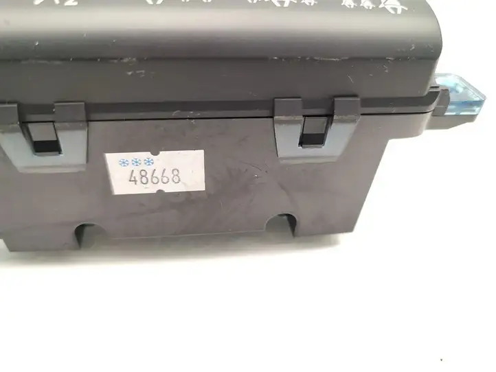 Nissan Qashqai (2006 - 2010) 68260-JD03A Реле предупреждения об ремнях безопасности — фото 7