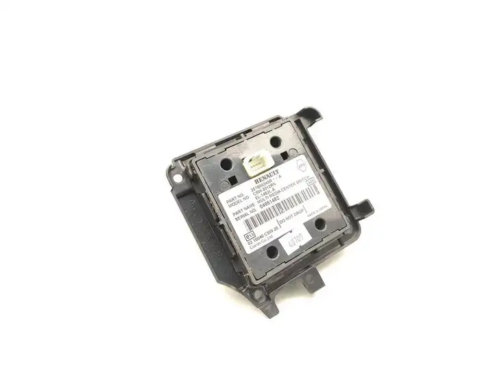 Renault Megane III (2009 - 2016) 253B00345R Контроллер мультимедийной системы — фото 4