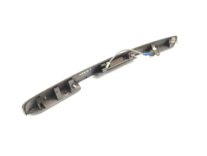 Toyota Avensis Verso (2004 - 2009) 05080-05070 Кнопка закрытия крышки багажника — фото 3