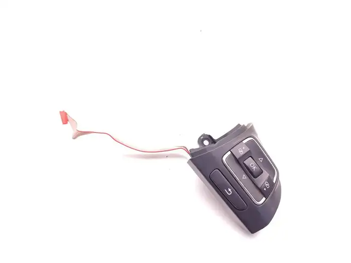Volkswagen Touran II (2010 - 2016) 5C0959538B Кнопки на рулевом колесе — фото 2