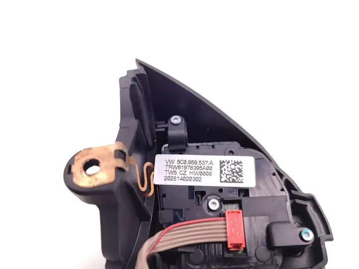 Volkswagen Touran II (2010 - 2016) 5C0959537A Кнопки на рулевом колесе — фото 7