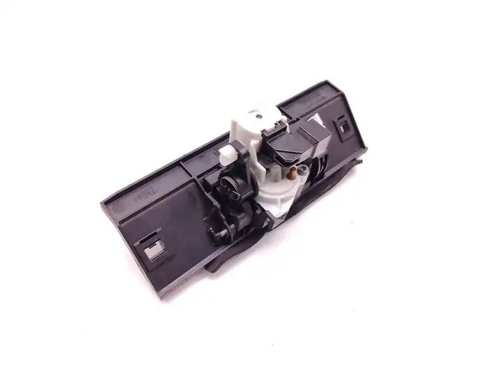 Peugeot 206 (1998 - 2012) N0501499 Кнопка закрытия крышки багажника — фото 4