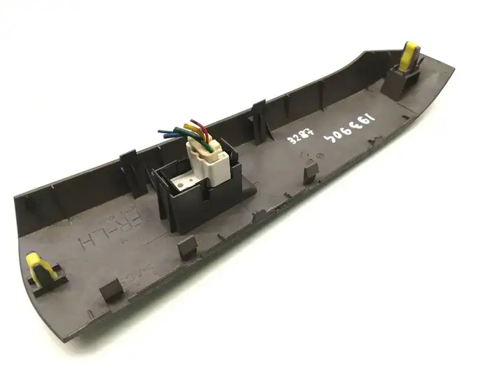 Toyota Prius (XW30) (2009 - 2015) 74232-47060 Блок кнопок стеклоподъемников — фото 3