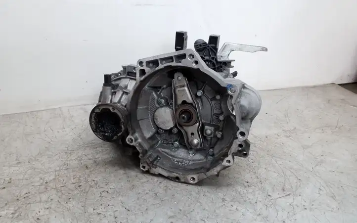 Skoda Rapid (NH) (2012 - 2019) MZM МКПП 5-ступенчатая — фото 1