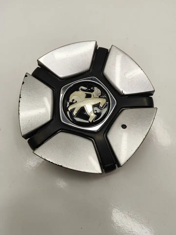 Peugeot 5008   9672121877 Заводская крышка (крышки) от центрального отверстия колеса
