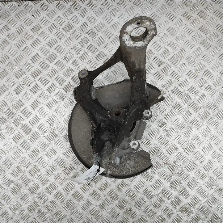 Audi A5 (2011 - 2016)  8K0505432AP Задний поворотный кулак (ступица, цапфа)