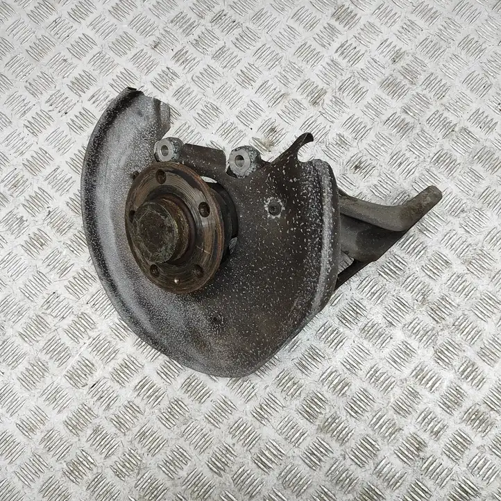 Audi A5 (2011 - 2016)  8K0505432AP Задний поворотный кулак (ступица, цапфа)