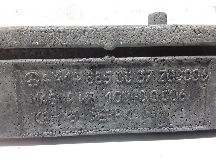 Mercedes-Benz Vaneo W414 (2001 - 2005)  A4148850037 Пенопласт бампера