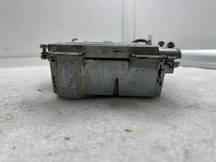 Tesla Model S   103302010D Блок управления двигателем ECU
