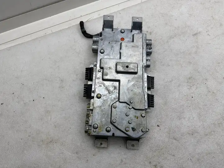 Tesla Model S   103302010D Блок управления двигателем ECU