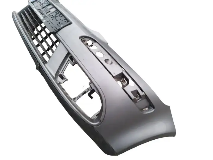 Volkswagen Golf VI (2009 - 2013)  5M0807221 Передний бампер