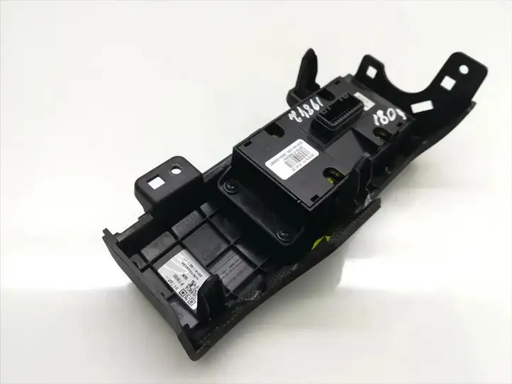 Kia Sportage (2016 - 2018) 93700-F1600 Блок ASC — фото 4