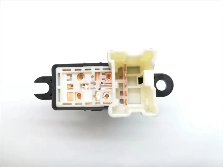 Nissan Note (E12) (2014 - 2018) Кнопка стеклоподъемников — фото 2
