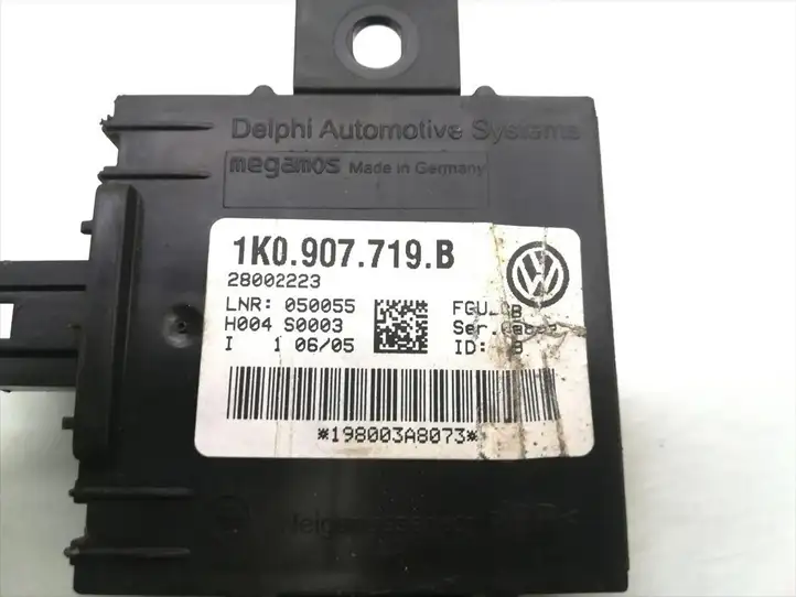 Volkswagen Golf V (2003 - 2009) 1K0907719B Блок управления сигнализацией — фото 5