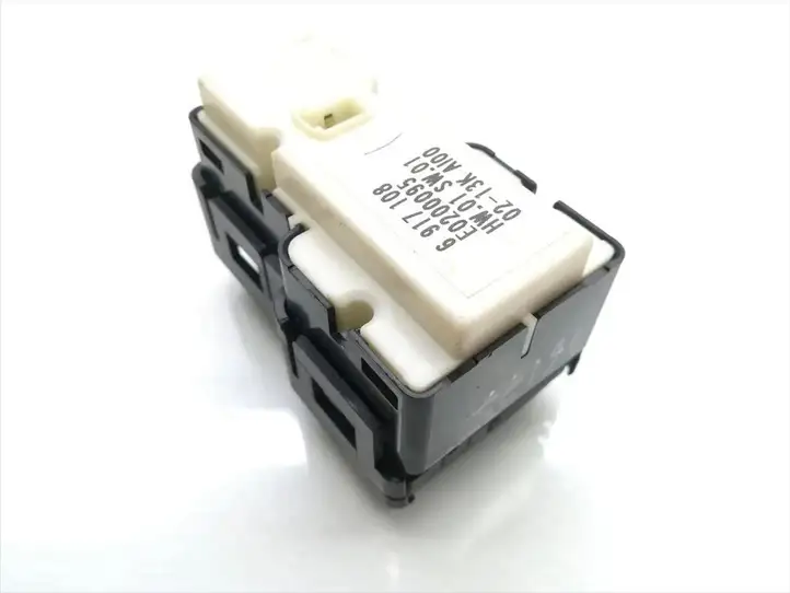 BMW 7 E65 E66 (2001 - 2008) 6917108 Кнопка стеклоподъемников — фото 4