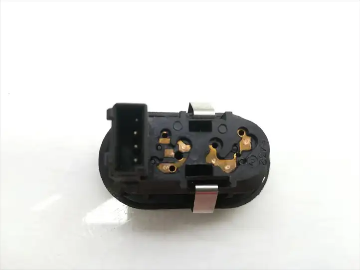 Opel Astra J (2009 - 2012) 13363103 Включатель раздвижной крыши — фото 3