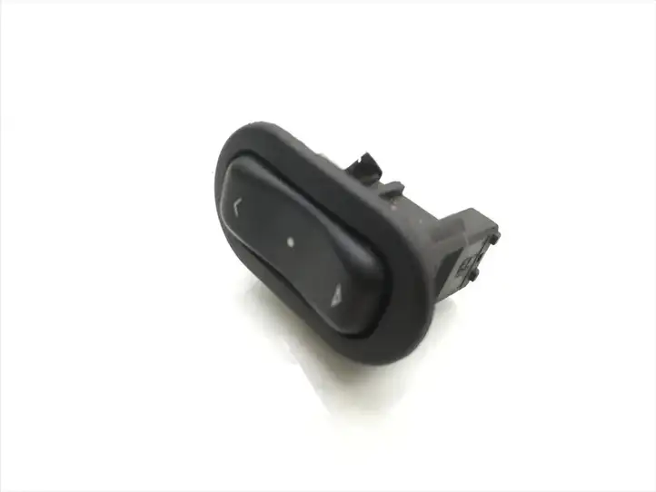 Opel Astra J (2009 - 2012) 90561388 Кнопка стеклоподъемников — фото 1
