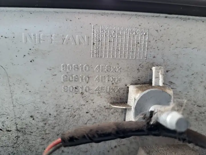 Nissan Qashqai (2013 - 2017) Подсветка номера — фото 6