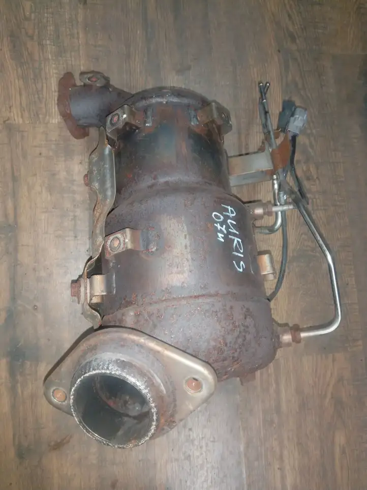 Toyota Auris 150 (2006 - 2012) Катализатор / DPF / FAP — фото 4