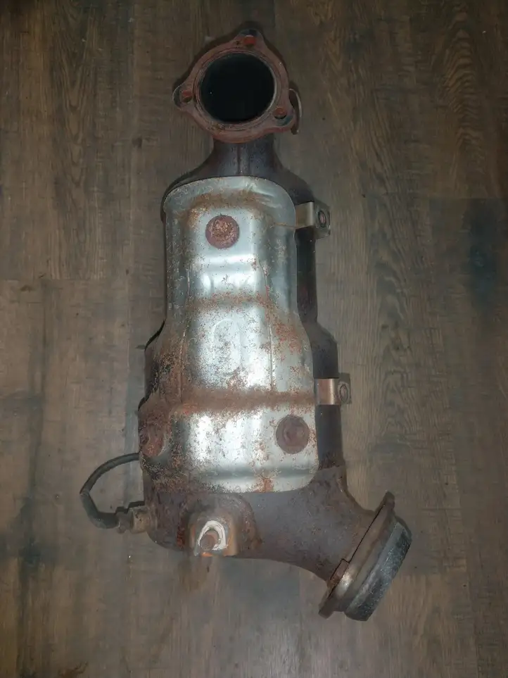 Toyota Auris 150 (2006 - 2012) Катализатор / DPF / FAP — фото 6